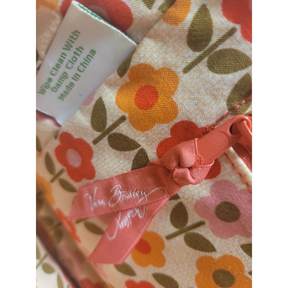 Vera Bradley Eloise Shoulder Bag Folkloric Floral Kiss Lock Retired Pattern - Picture 9 of 11